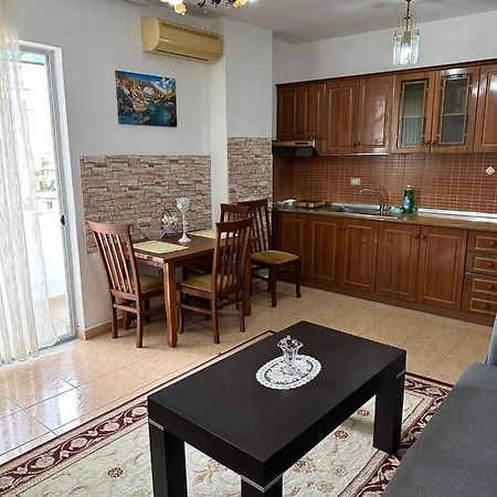 Cozy Apartment In The City Center Shkoder Exterior photo